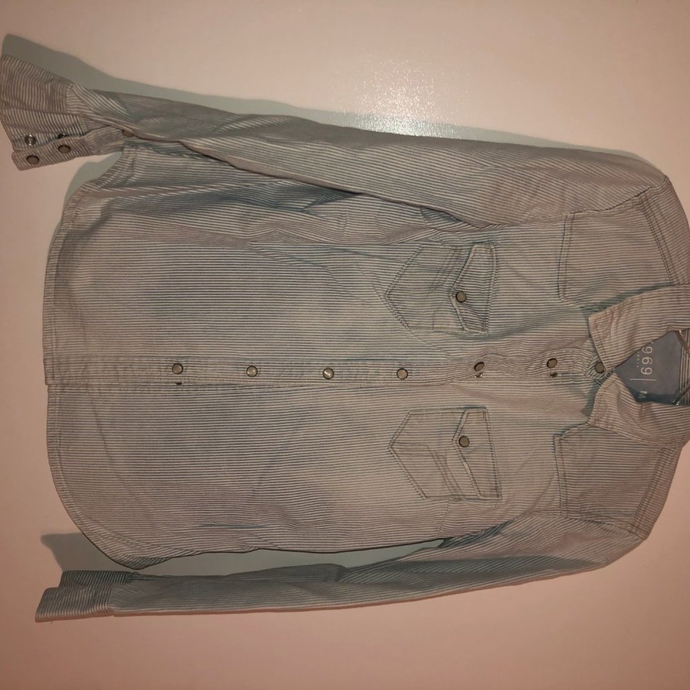 Gap Pearl Button Striped Denim Button Up